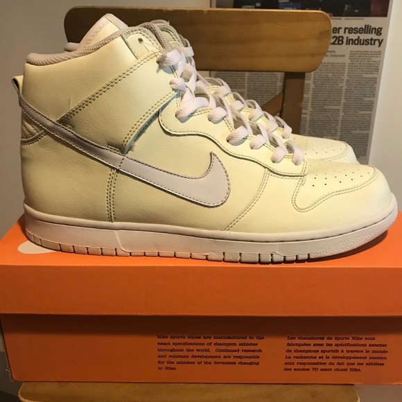 Nike Dunk High Premium “Glow in the dark” size 11 - Picture 3 of 12